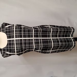 CLAN Women's Sleeveless Dress Geometric Print With Pockets XL